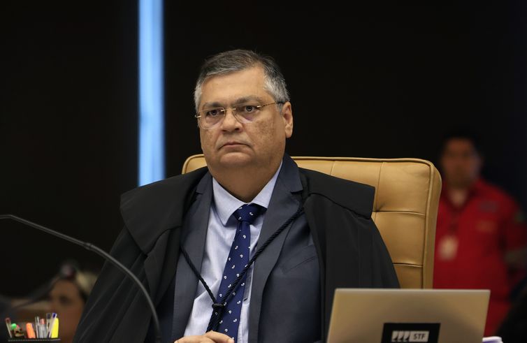 Dino chama conciliação e quer garantir proibição ao orçamento secreto