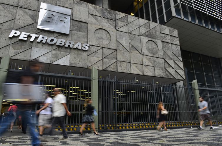 Petrobras confirma descoberta de gás em águas profundas na Colômbia