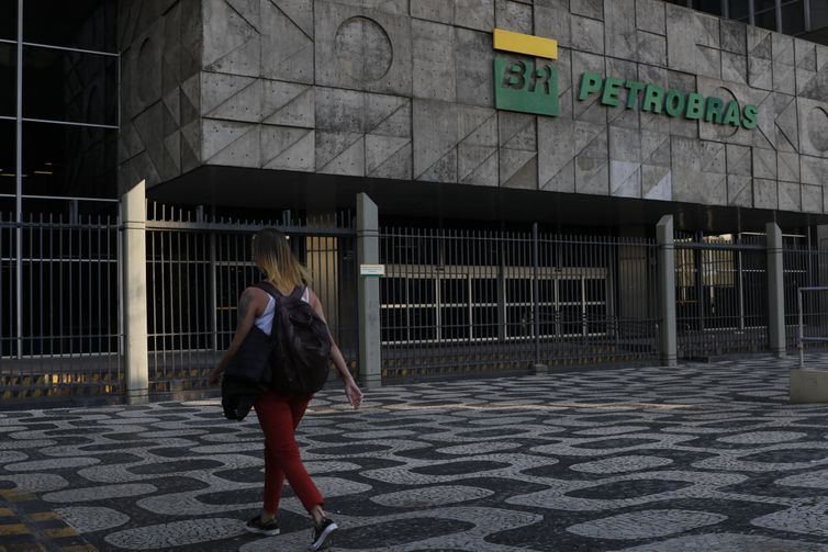 Petrobras tem resultado negativo de R$ 2,6 bi no segundo trimestre 