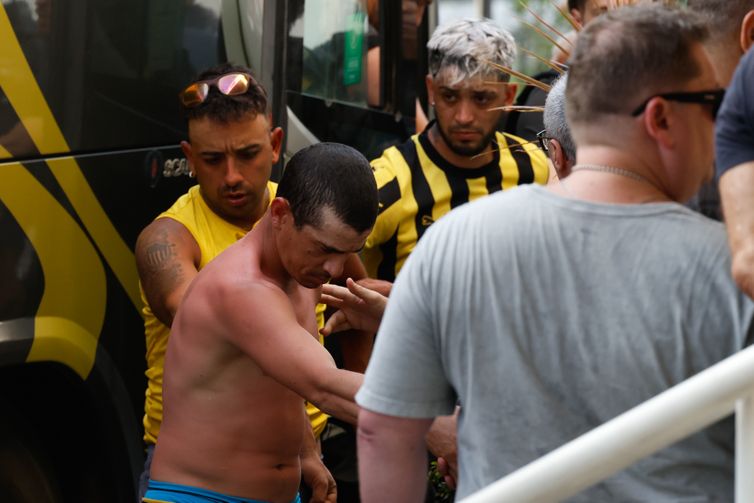  Justiça do Rio converte em preventiva prisão de torcedores uruguaios