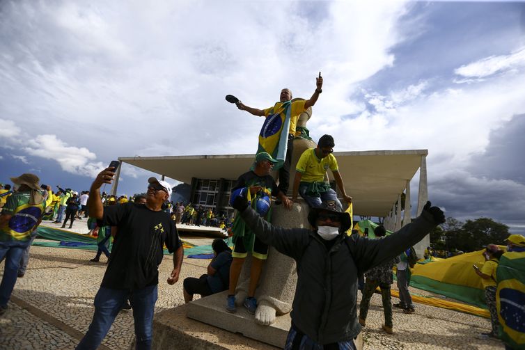 Para Gilmar Mendes, destruição do STF no 8/1 resultou de manipulação