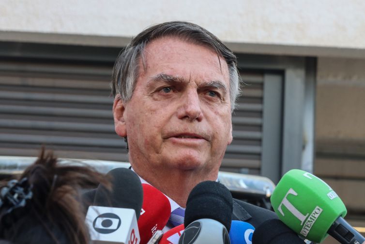 Advogados de Bolsonaro pedem 83 dias para apresentar defesa ao Supremo