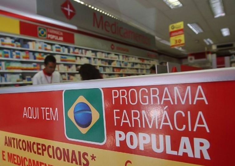 Farmácia Popular: saiba como retirar remédios e fraldas geriátricas